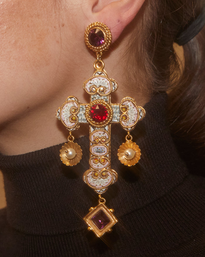 Boucles d'oreilles croix Dolce & Gabbana à louer