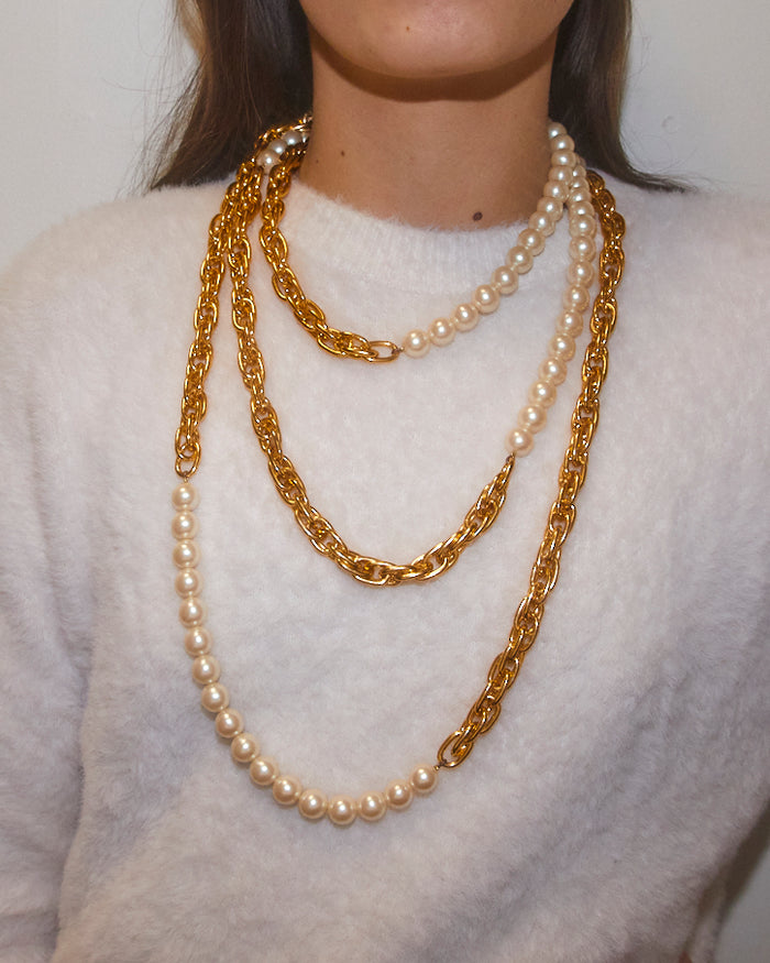 Sautoir doré et perles
