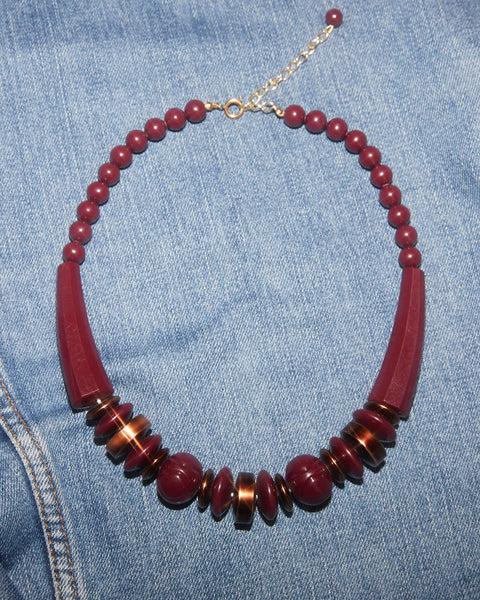 Collier vintage rouge bordeaux